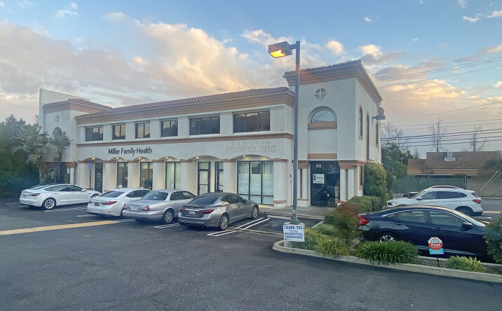 Pictures of Office property located at 212 E Foothill Blvd., Arcadia, CA 91006 for lease - image #1
