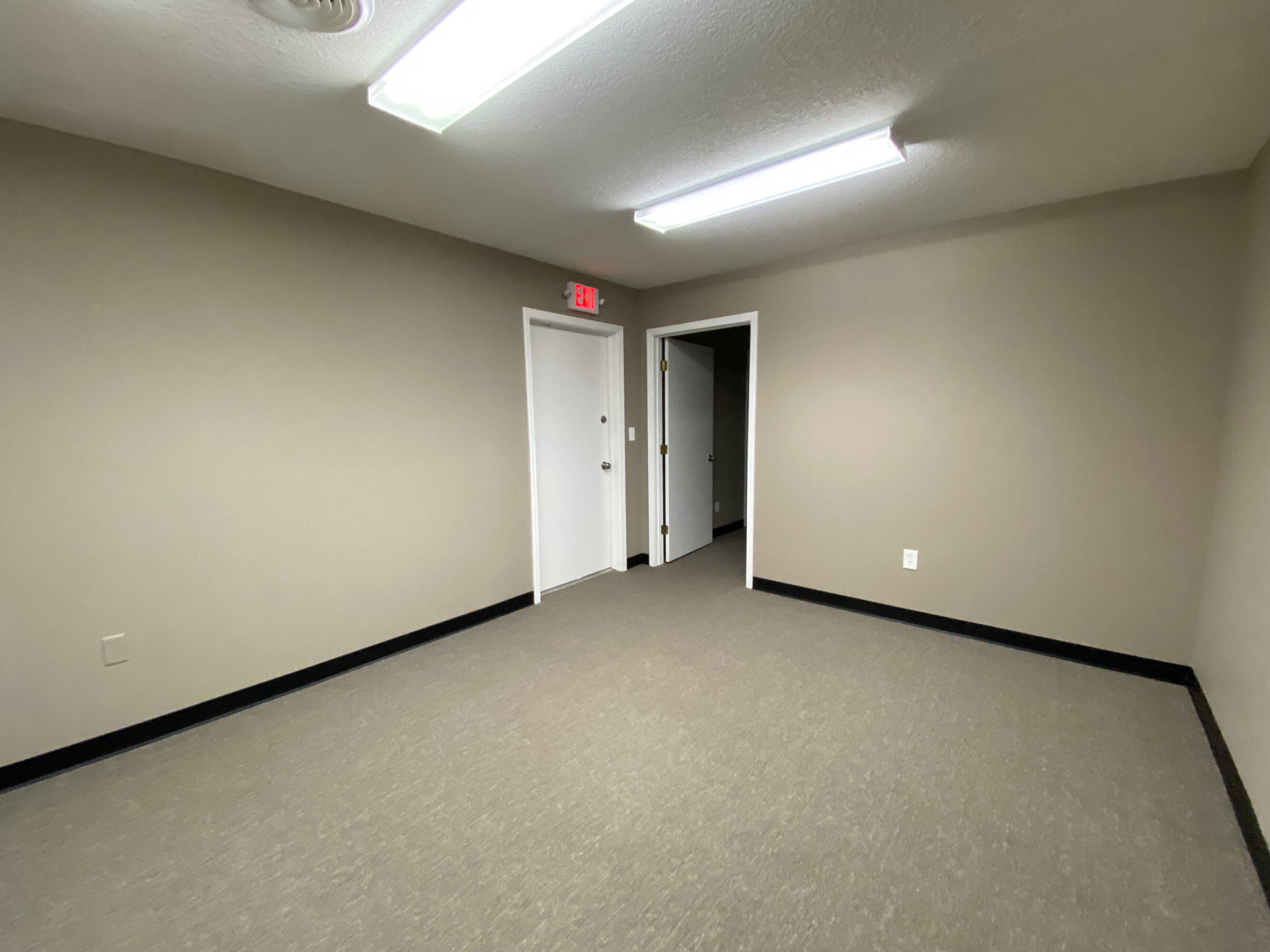 1170 W Kansas St, Liberty, MO 64068 Retail Space for Lease Westowne