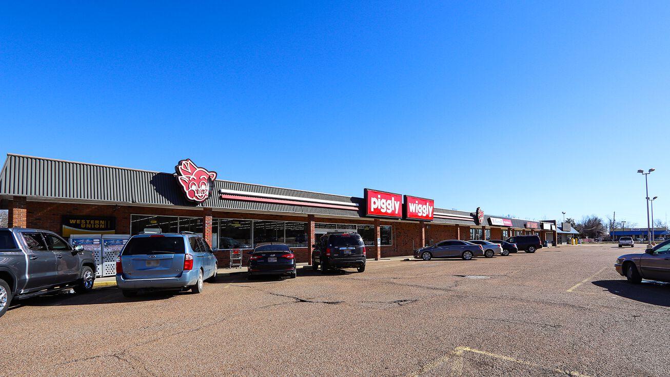 1084 US61, Tunica, MS 38676 Retail Space for Lease 10381084