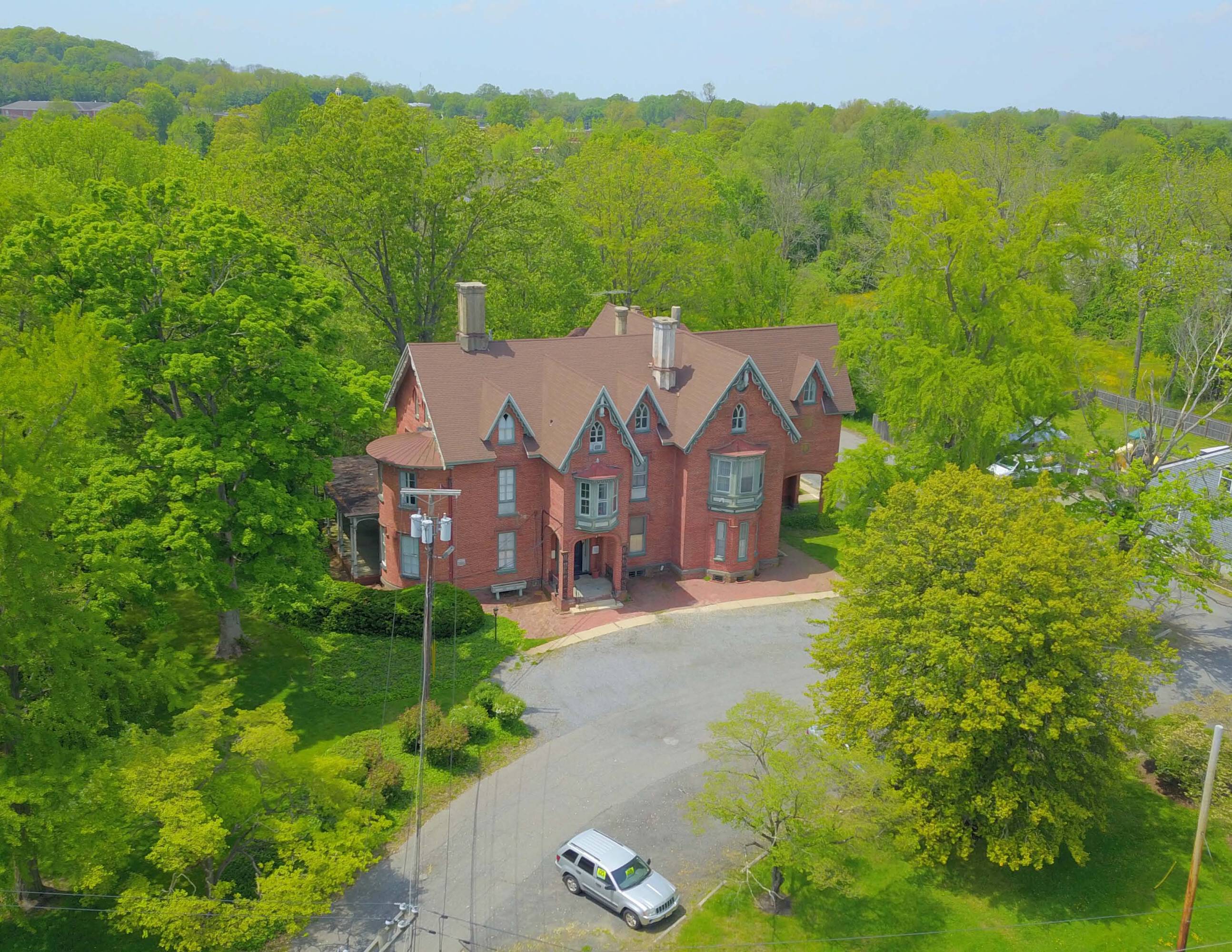 100 Ashurst Ln, Mount Holly, NJ 08060