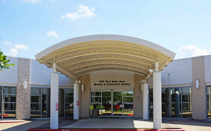 Pictures of Office property located at 1010 W Baker Rd, Baytown, TX 77521 for lease - image #1
