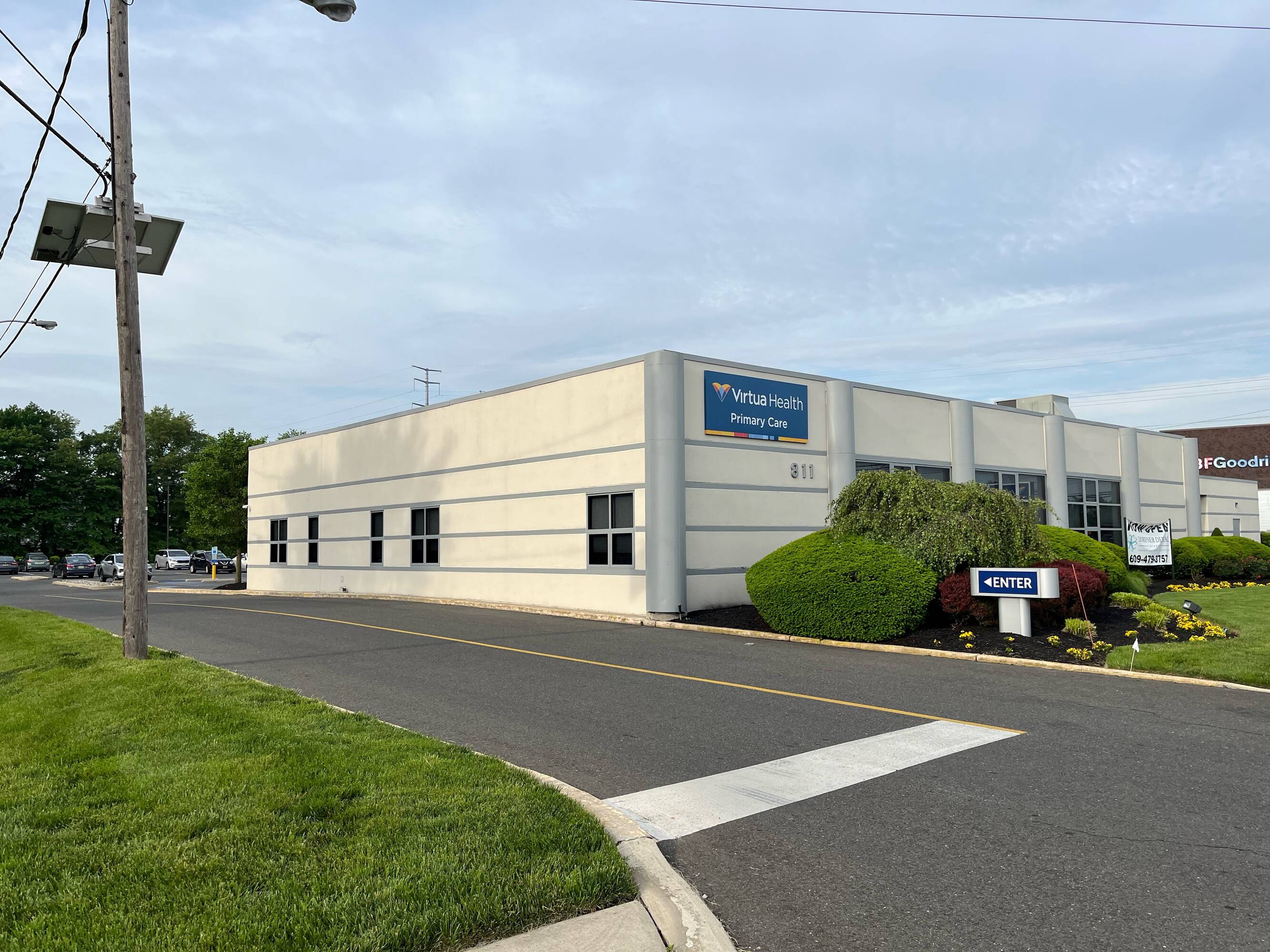 811 Sunset Rd, Burlington, NJ 08016