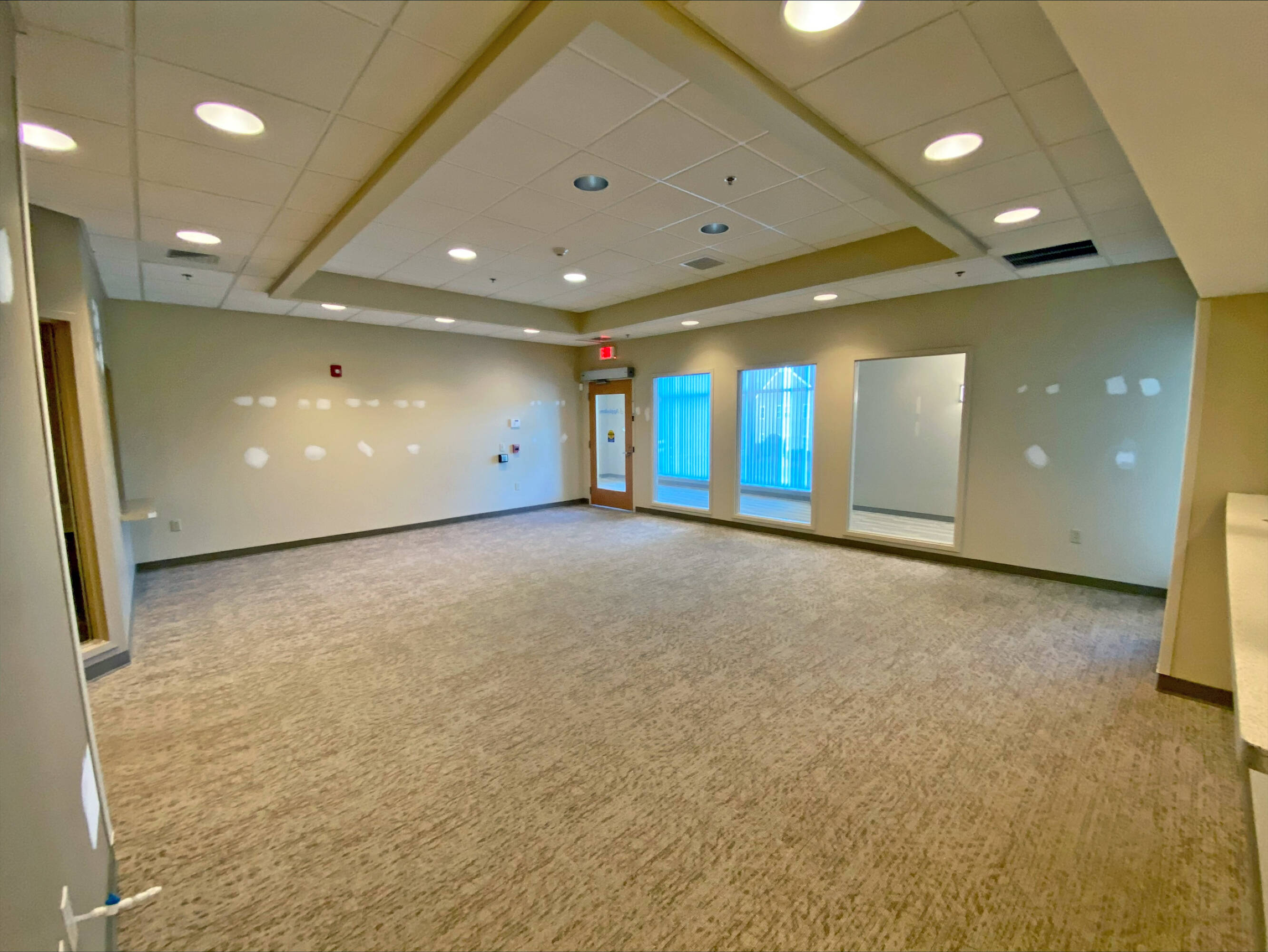 31 Stiles Rd, Salem, NH 03079