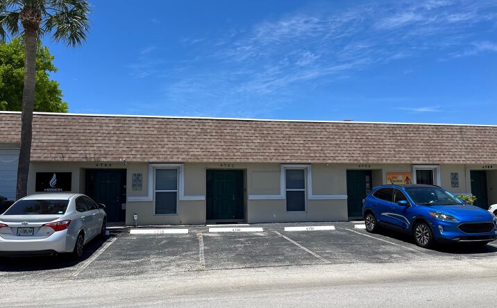 Pictures of Industrial property located at 4787-4799 NE 11th Ave, Oakland Park, FL 33334 for lease - image #1