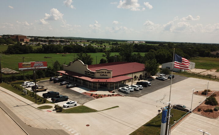 Pictures of Retail property located at 801 W. I-20 Frontage Rd., Weatherford, TX 76087 for lease - image #1