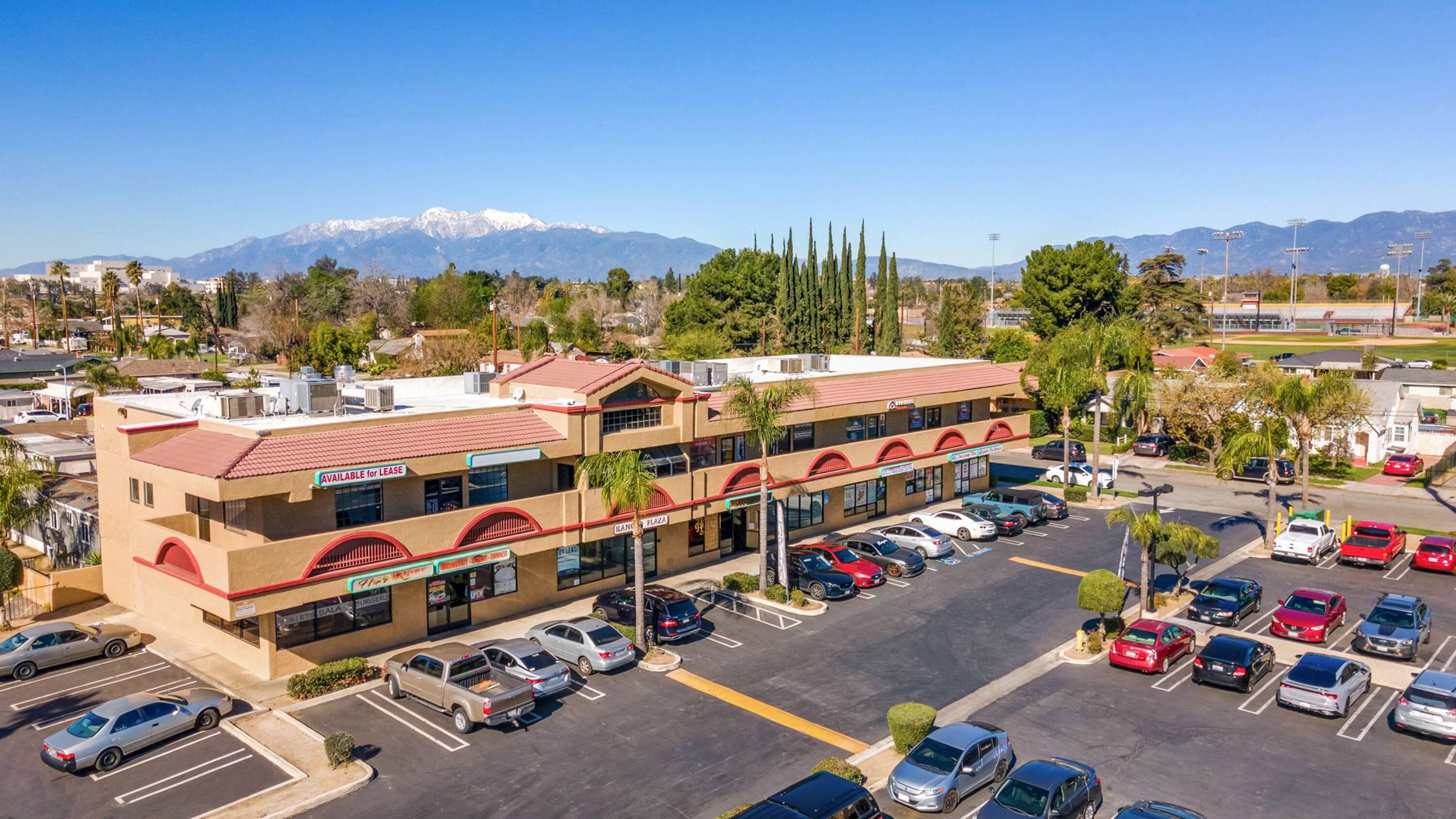 821 W Valley Blvd, Colton, CA 92324