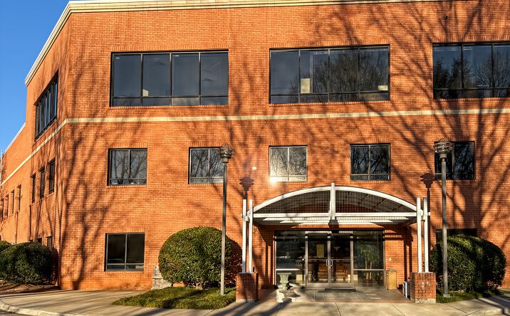 Pictures of Office property located at 8024 Glenwood Ave, Raleigh, NC 27612 for lease - image #1