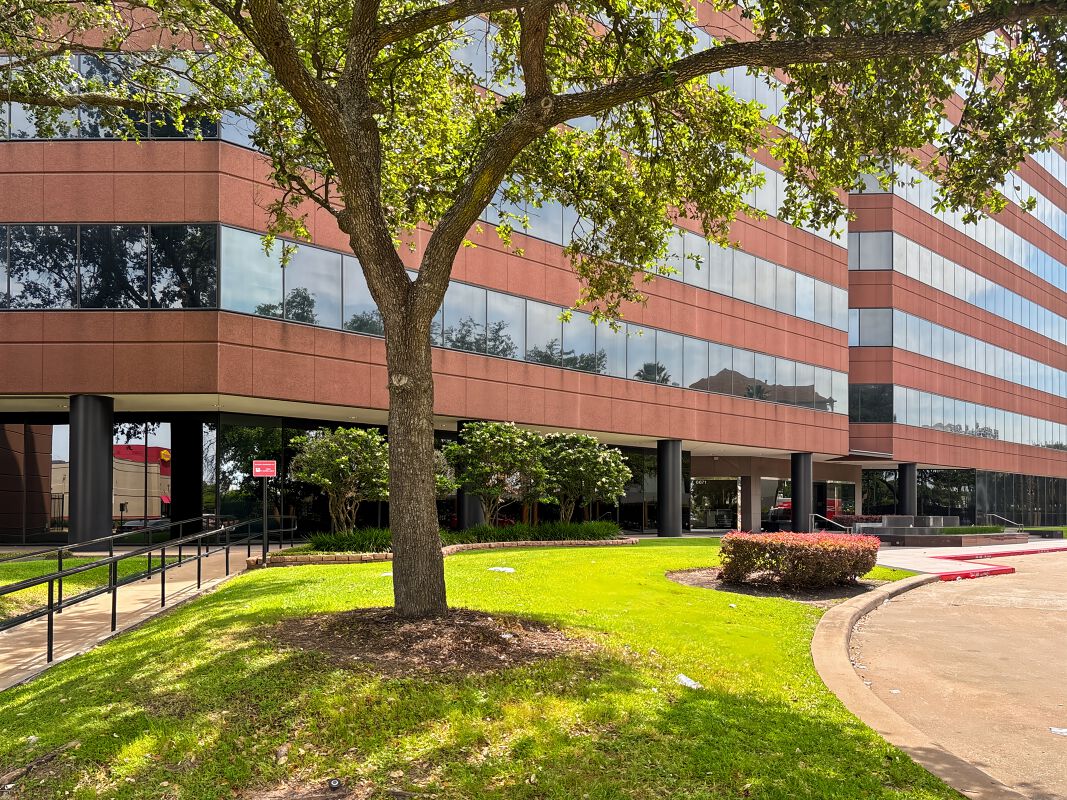 9570 Southwest Fwy Houston Tx 77074