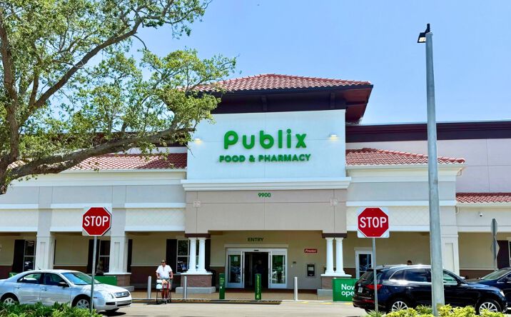 Pictures of Retail, Office, Restaurant property located at 9840 FL A1AAlt, Palm Beach Gardens, FL 33410 for lease - image #1
