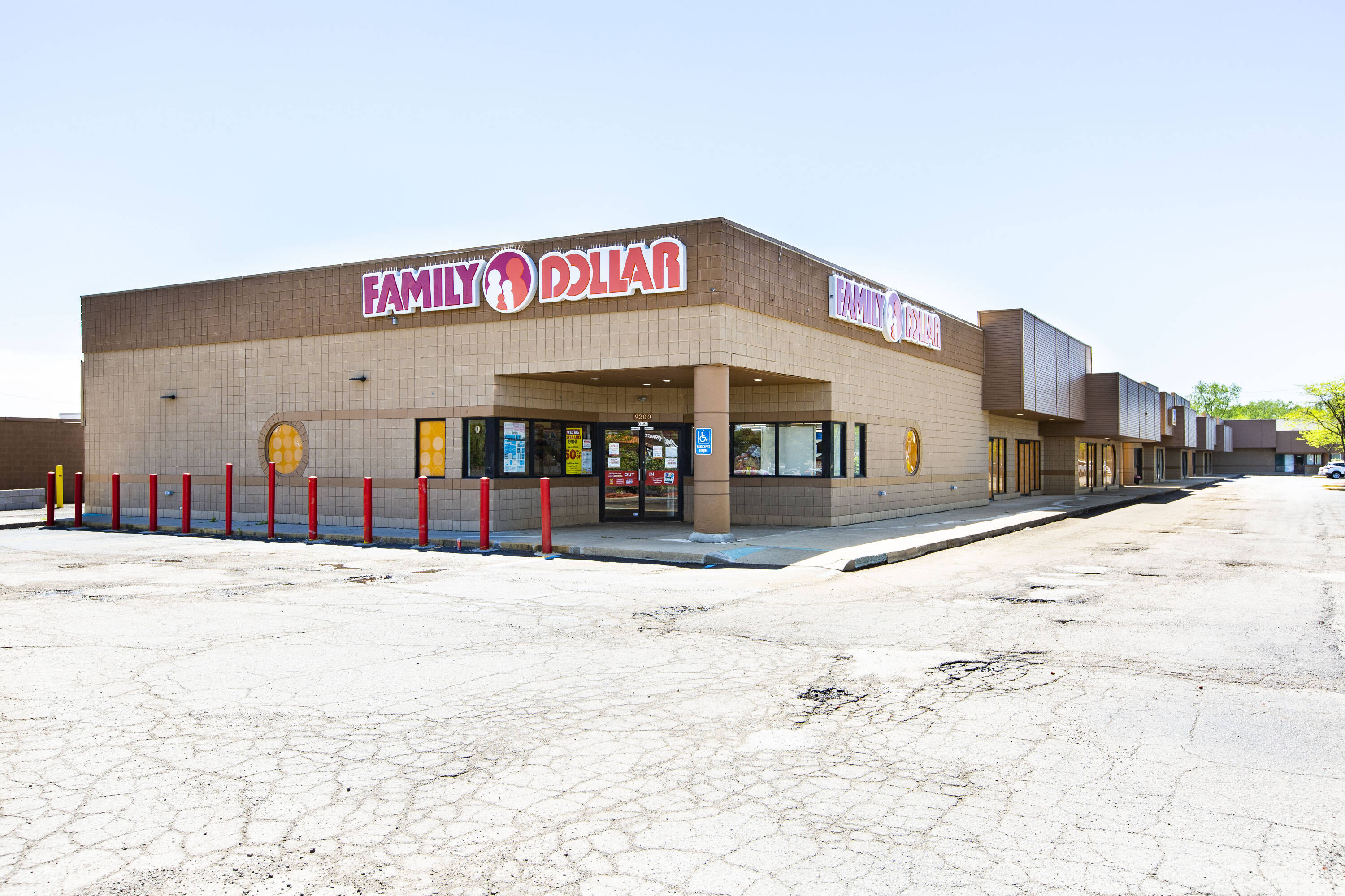 9200 Pelham Rd, Taylor, MI 48180 | Crexi.com