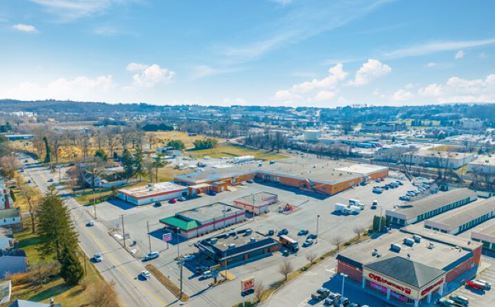Pictures of Retail property located at 3901 Derry St, Harrisburg, PA 17111 for lease - image #1