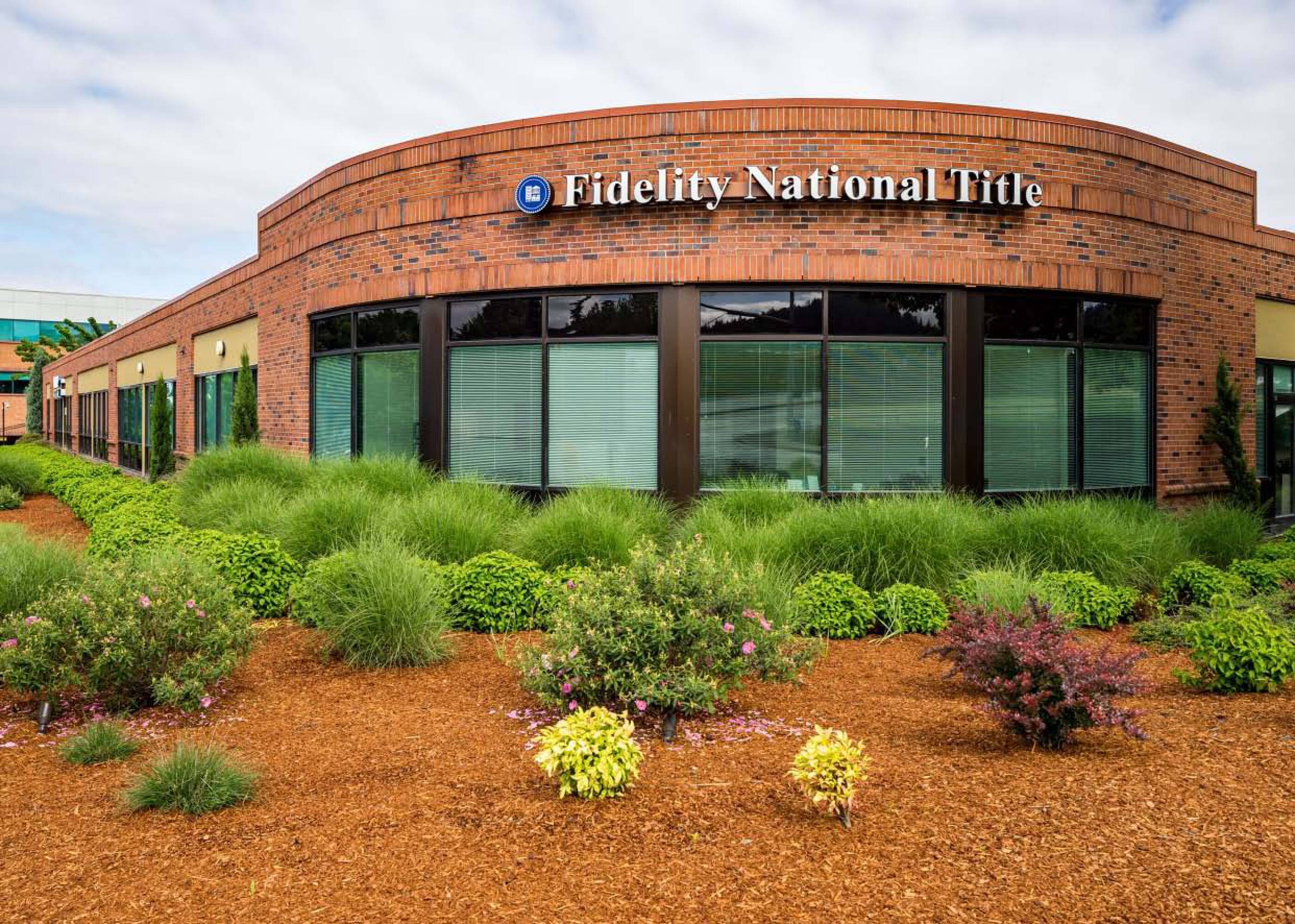 Sunny Brook Plaza, Portland, OH 97209