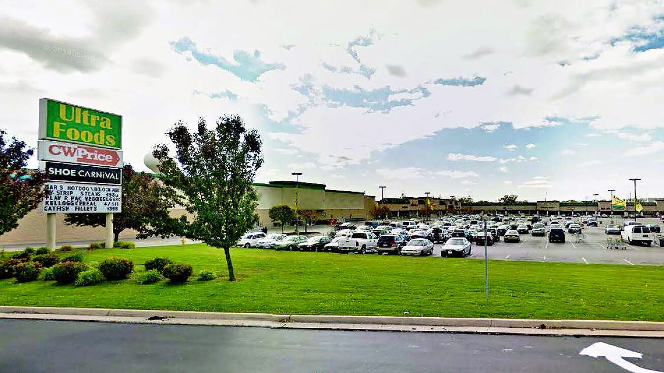 1305313081 S Ashland Ave, Calumet Park, IL 60827 Retail Space for Lease Raceway Park