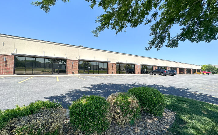 Pictures of Office property located at 7330 W 33rd St N, Wichita, KS 67205 for lease - image #1