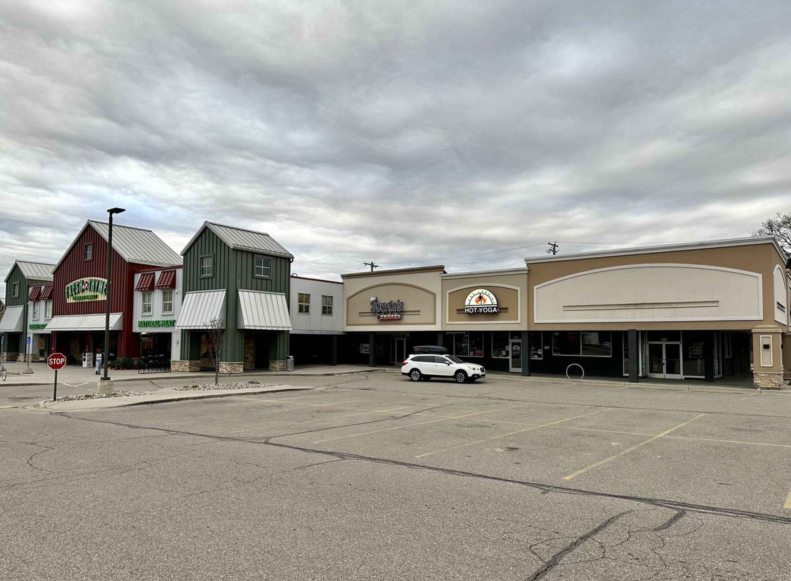 920 Trowbridge Rd, East Lansing, MI 48823