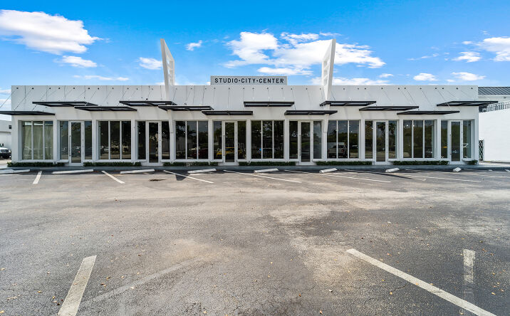 Pictures of Retail property located at 850 NE 13th St, Fort Lauderdale, FL 33304 for lease - image #1