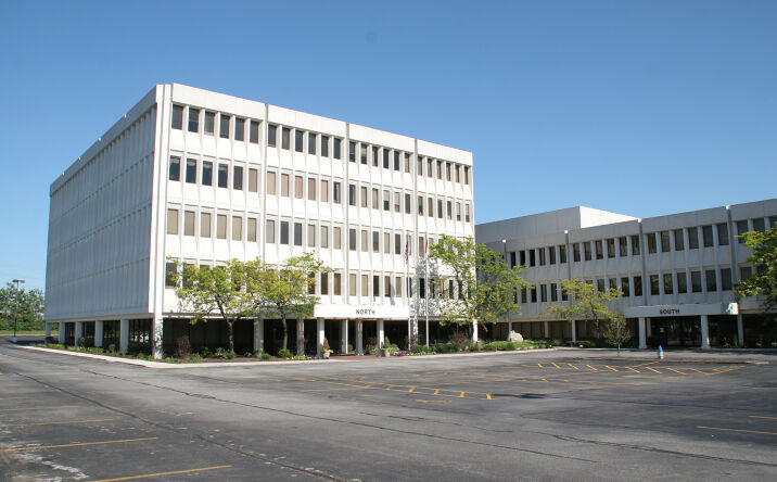 Pictures of Office property located at 3609 - 3619 Park East Drive, Beachwood, OH 44122 for lease - image #1