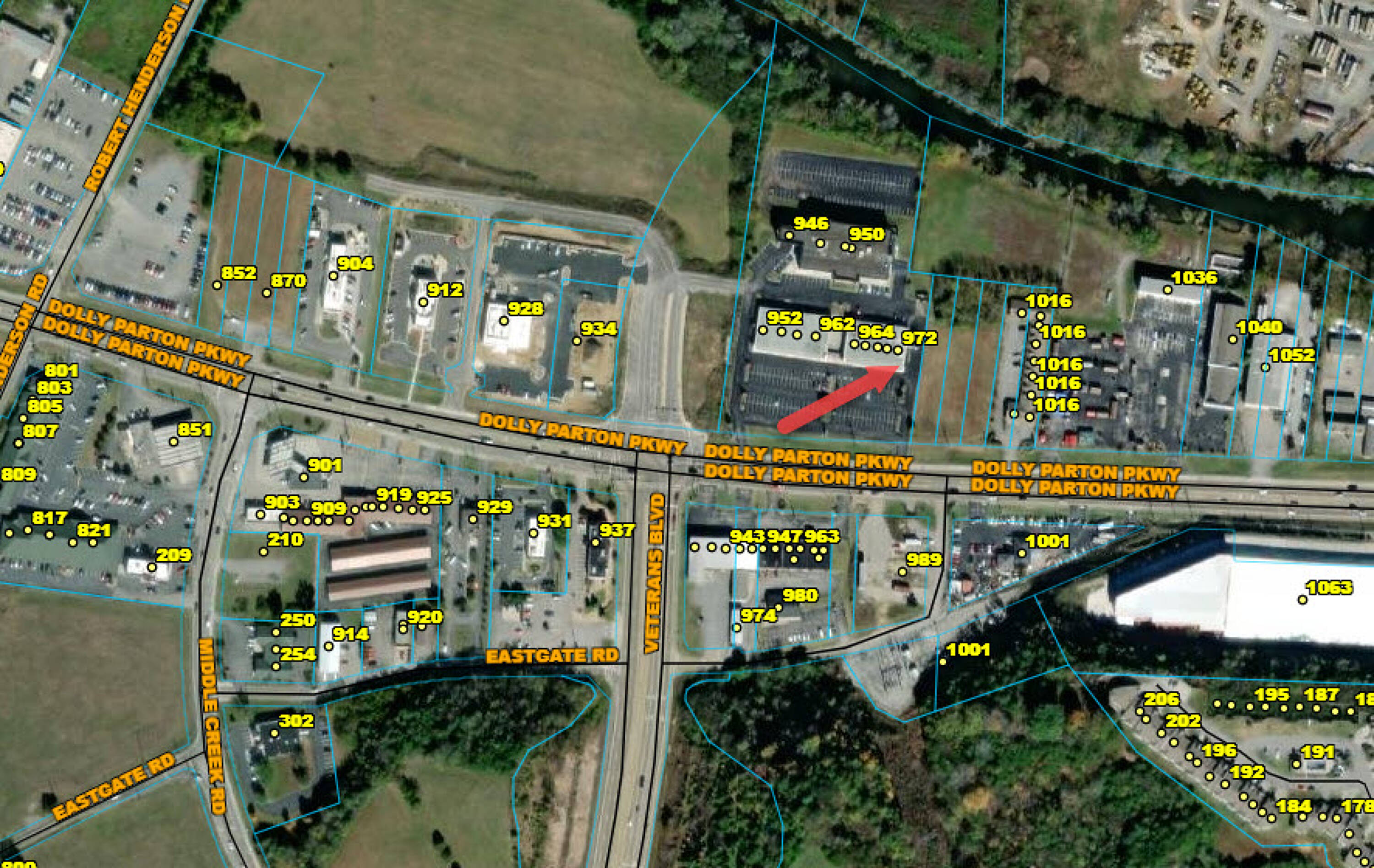 972 Dolly Parton Pkwy, Sevierville, TN 37862