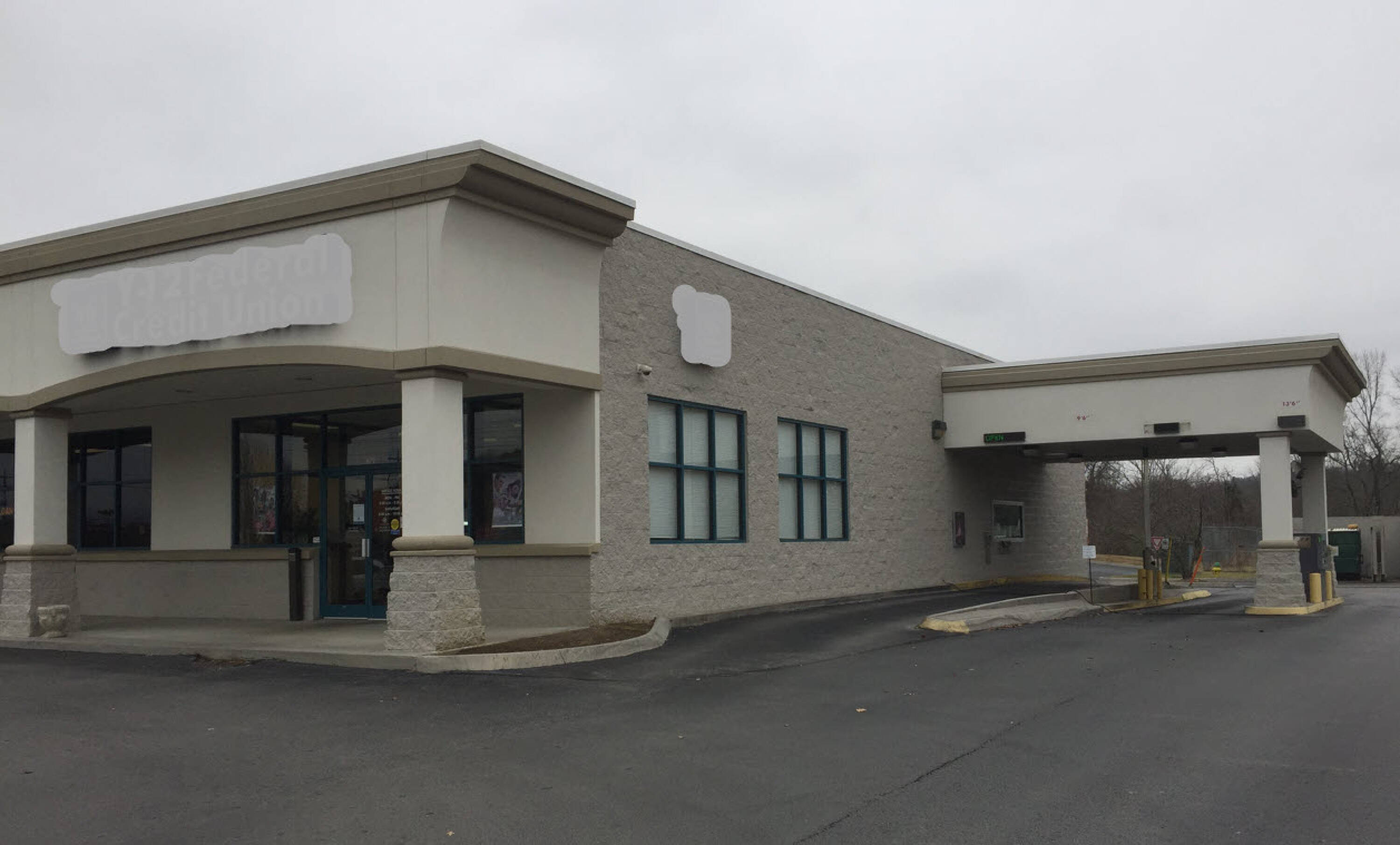 972 Dolly Parton Pkwy, Sevierville, TN 37862