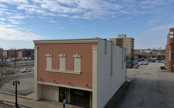 Pictures of Office property located at 145 S Water St, Decatur, IL 62523 for lease - image #1