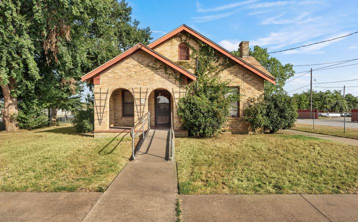 Pictures of Office property located at 1301 La Salle Ave, Waco, TX 76706 for lease - image #1