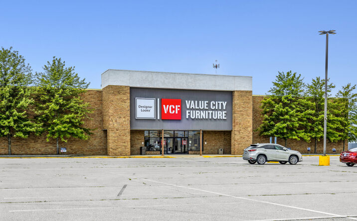 Pictures of Retail property located at 5851 Grape Rd, Mishawaka, IN 46545 for lease - image #1