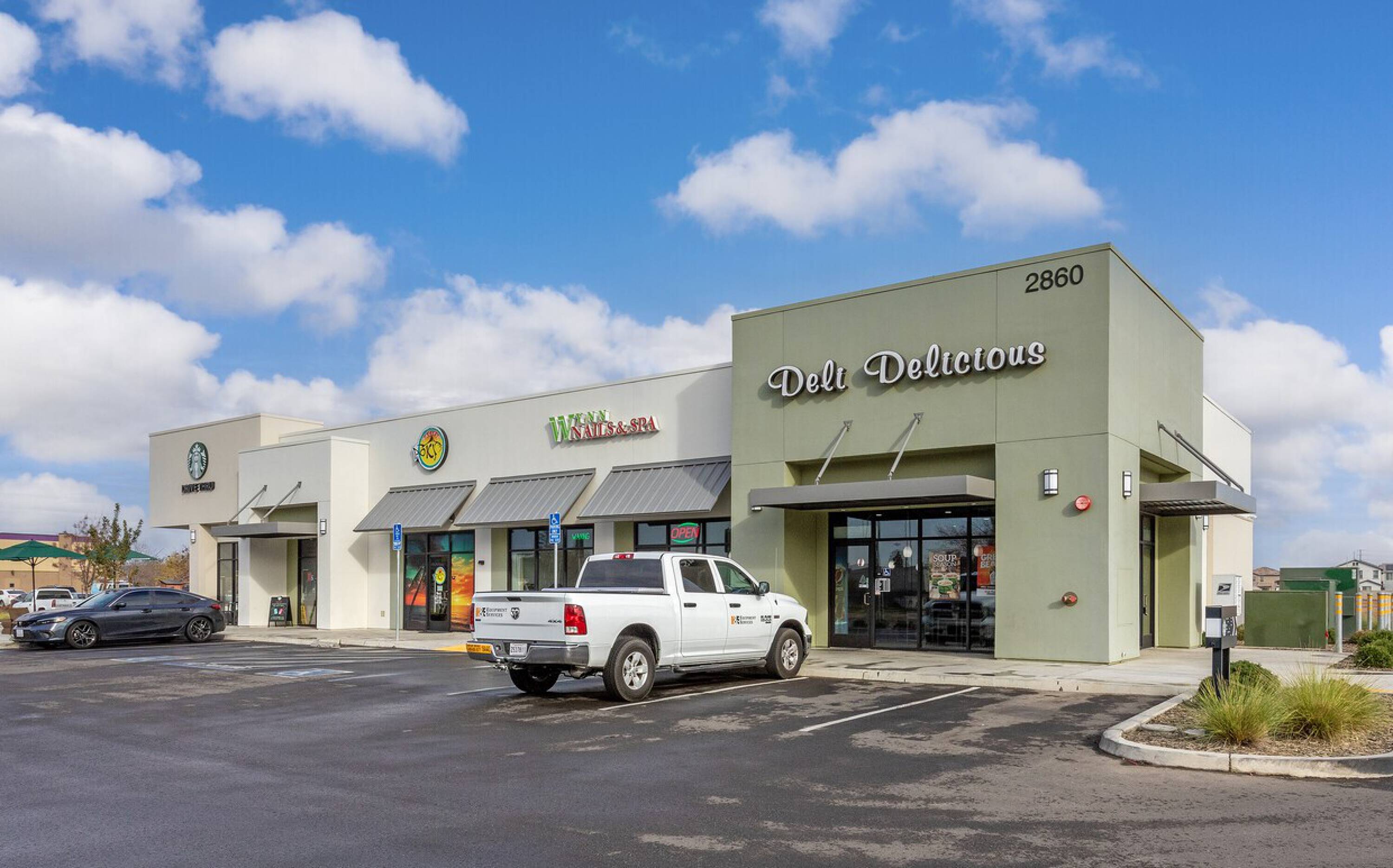 2804 N Fowler Ave, Fresno, CA 93727