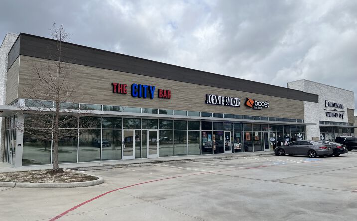 Pictures of Retail property located at 585 W Airtex Blvd, Houston, TX 77090 for lease - image #1