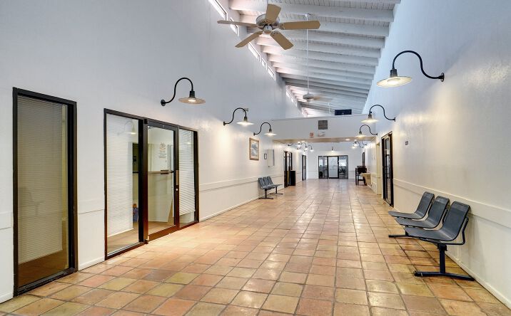 Pictures of Office property located at 813 Brown Trail, Bedford, TX 76022 for lease - image #1