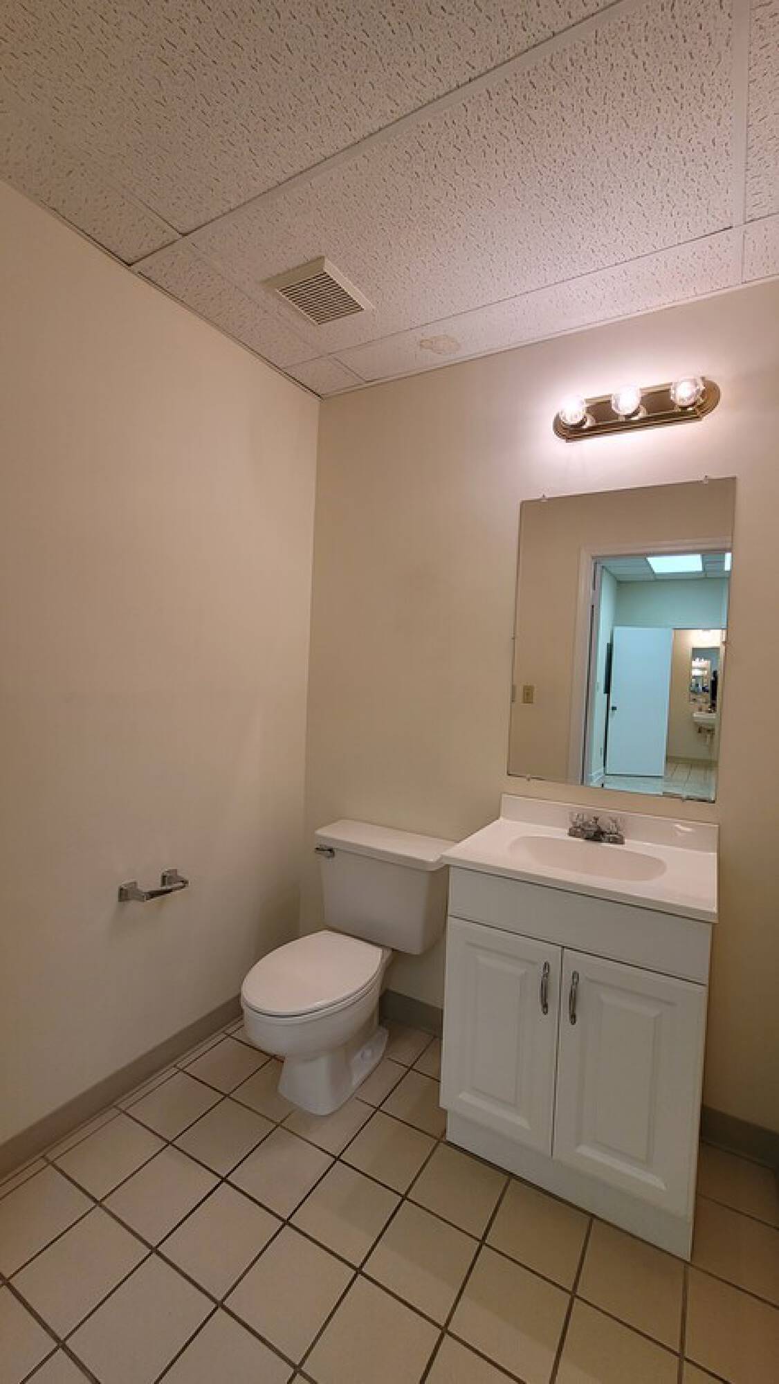 563 Blanding Blvd, Orange Park, FL 32073