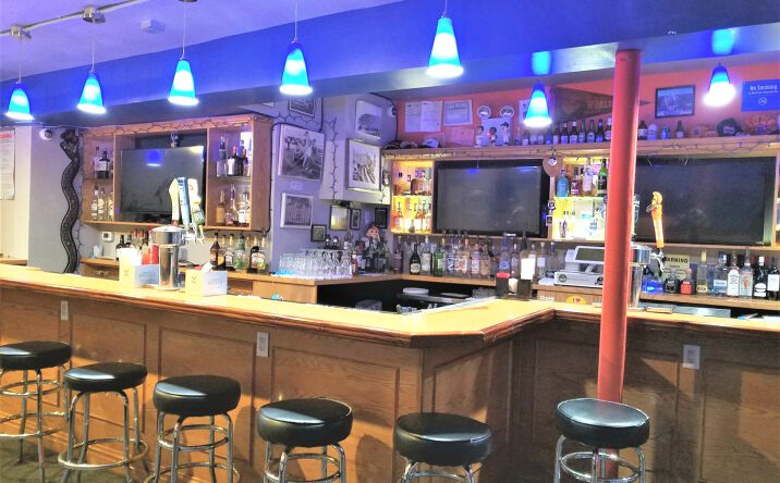 Pictures of Restaurant property located at 306 E 49th St, New York, NY 10017 for lease - image #1