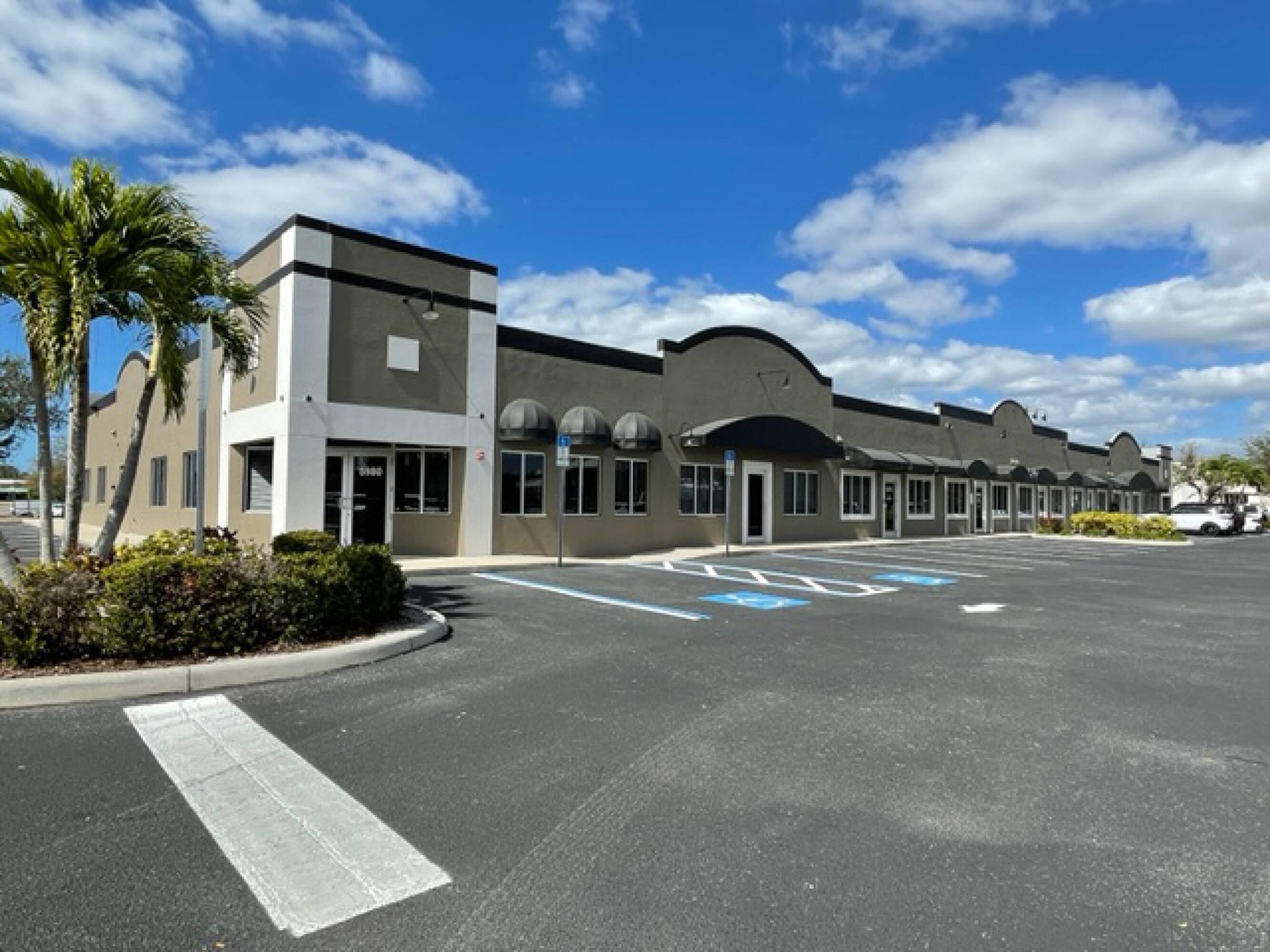 5972 Clark Center Ave, Sarasota, FL 34238