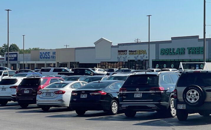 Pictures of Retail property located at 1481-1555 W Mason Street, Green Bay, WI 54304 for lease - image #1