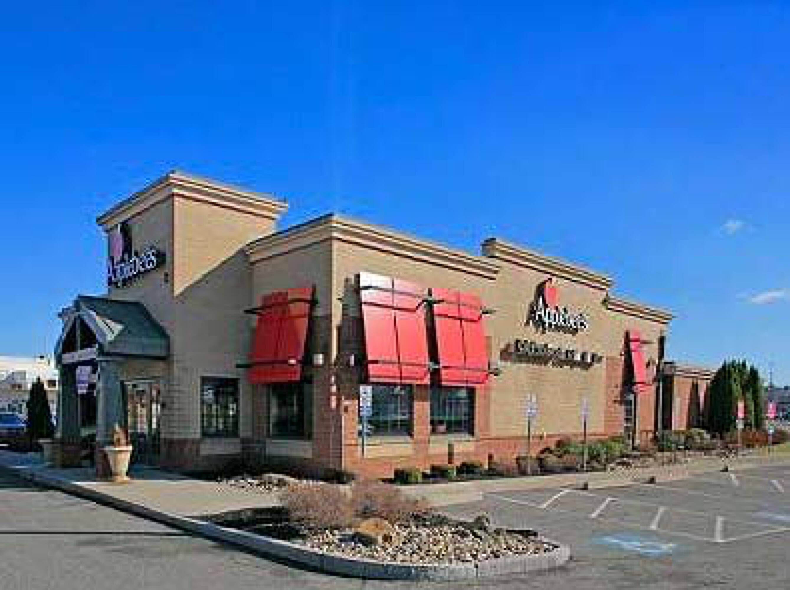 591 Memorial Dr, Chicopee, MA 01020