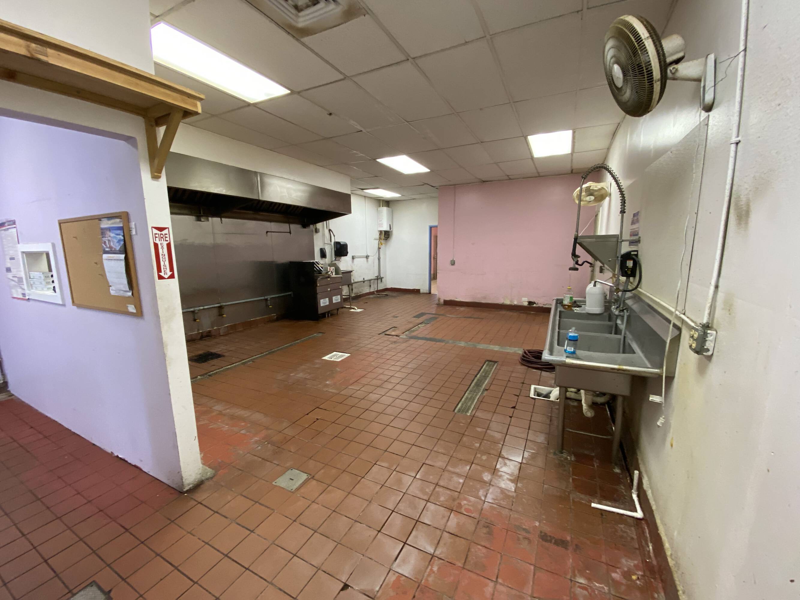 986566