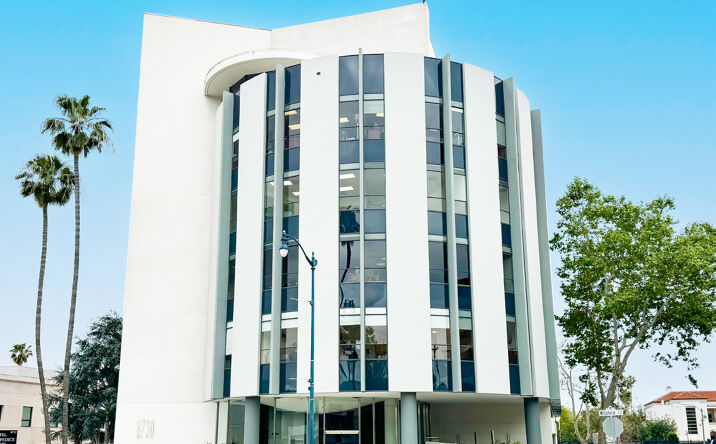 Pictures of Office property located at 8730 Wilshire Blvd, Beverly Hills, CA 90211 for lease - image #1