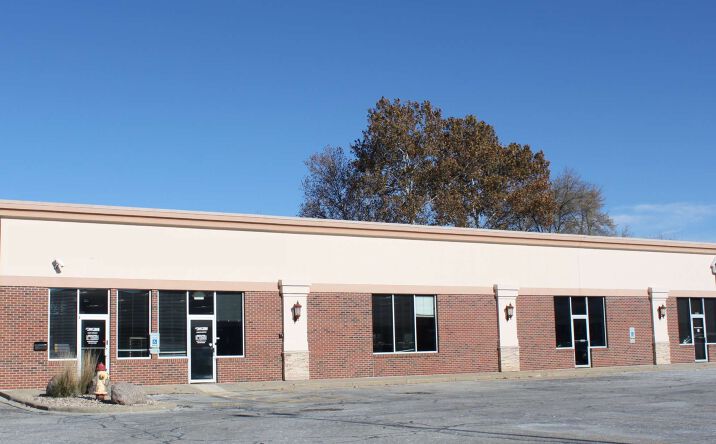 Pictures of Retail, Office property located at 2117 Court St, Pekin, IL 61554 for lease - image #1
