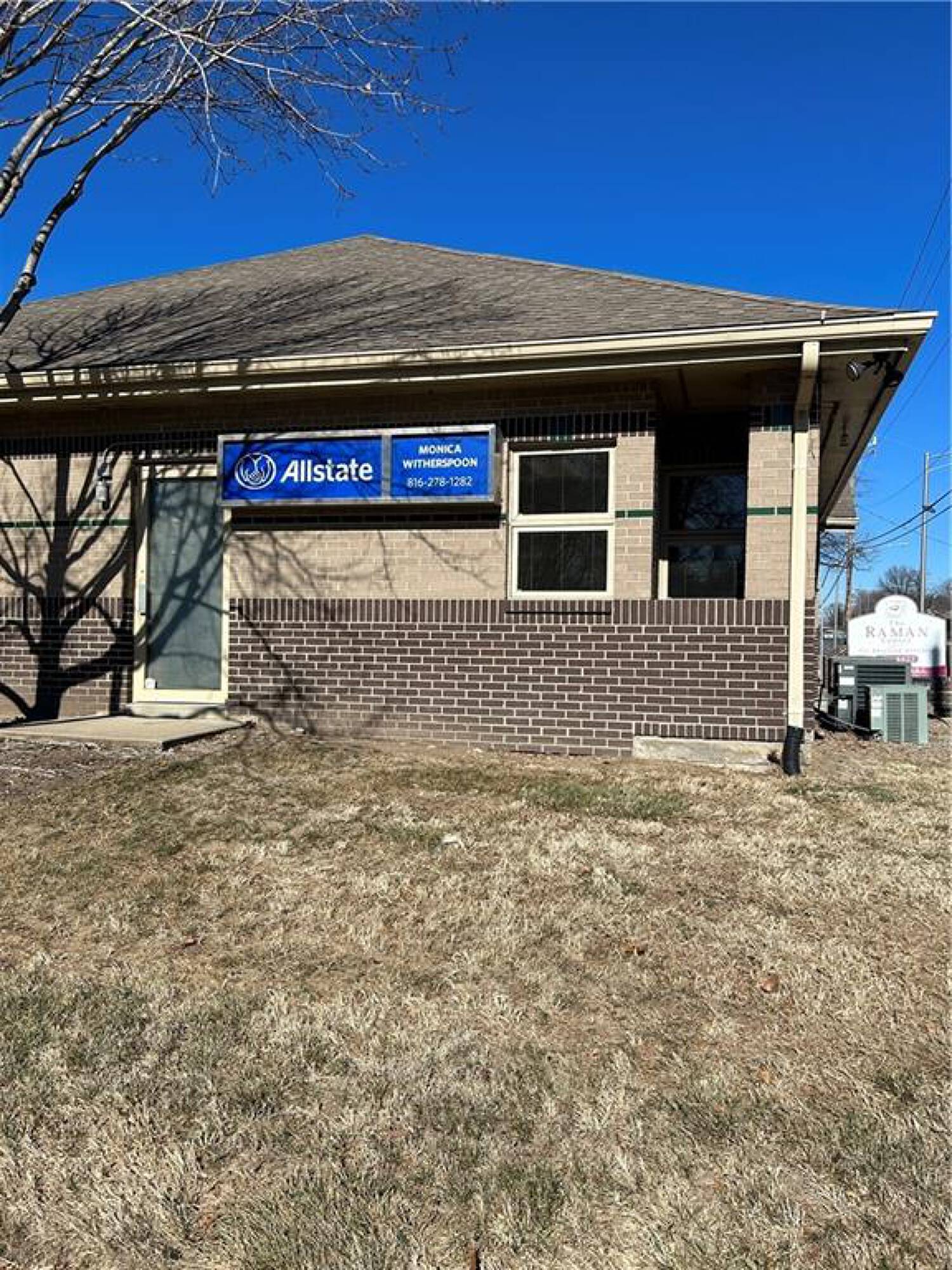 8612 N Oak Trafficway, Kansas City, MO 64155