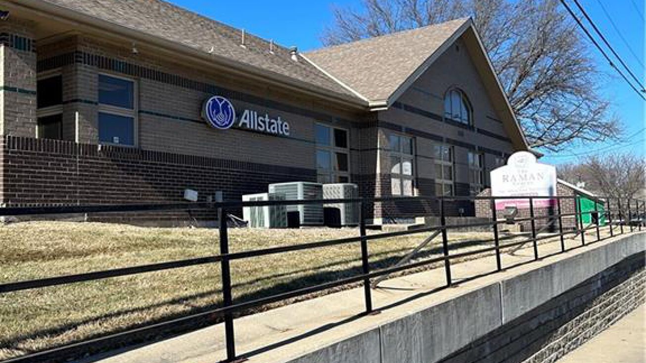 8612 N Oak Trafficway, KCMO, MO 64155 Office Space for Lease