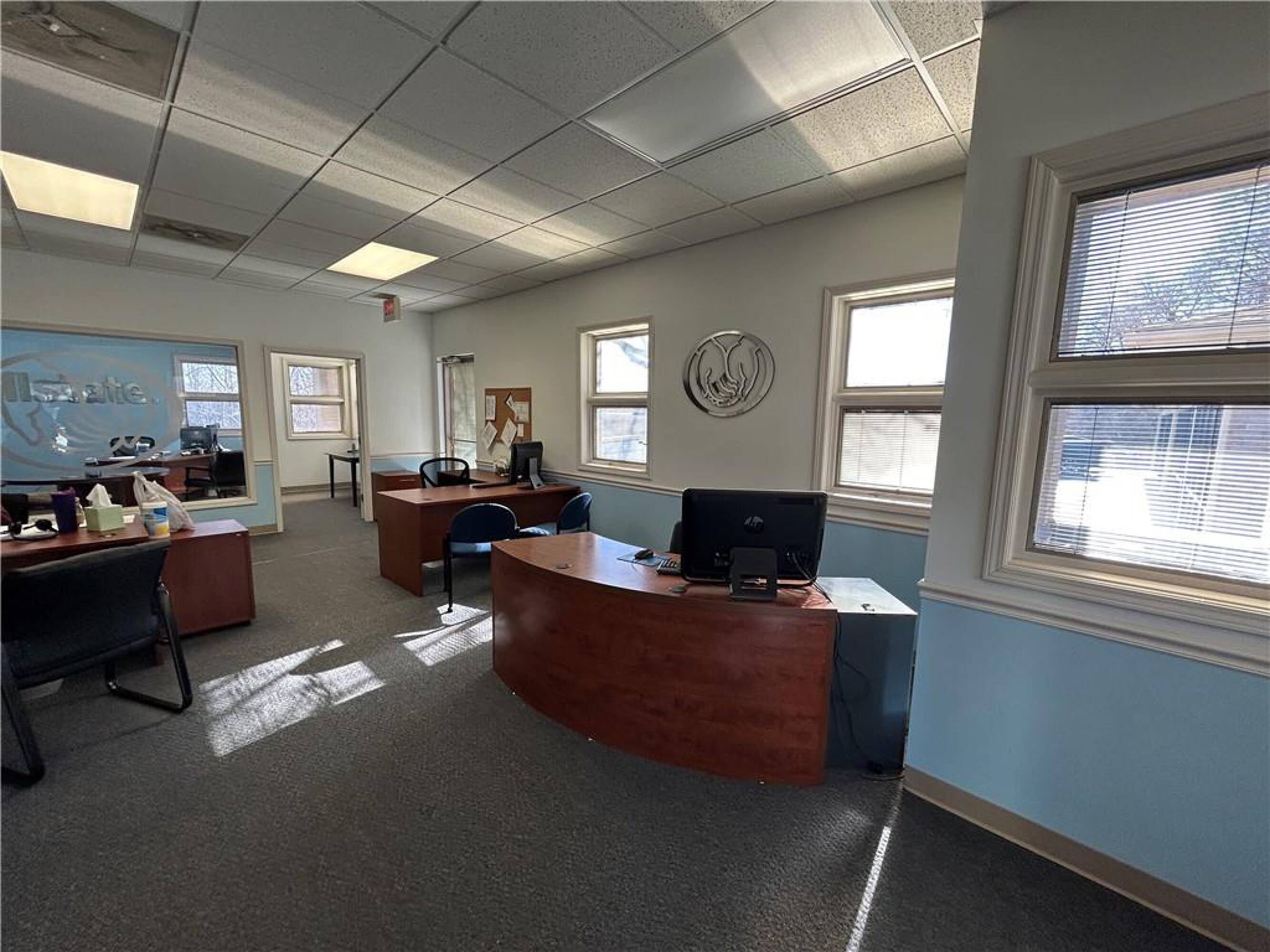 8612 N Oak Trafficway, Kansas City, MO 64155