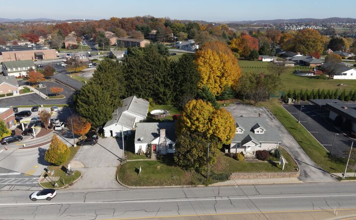 Pictures of Retail, Office, Land property located at 2071 - 2073 S Queen St, York, PA 17403 for lease - image #1