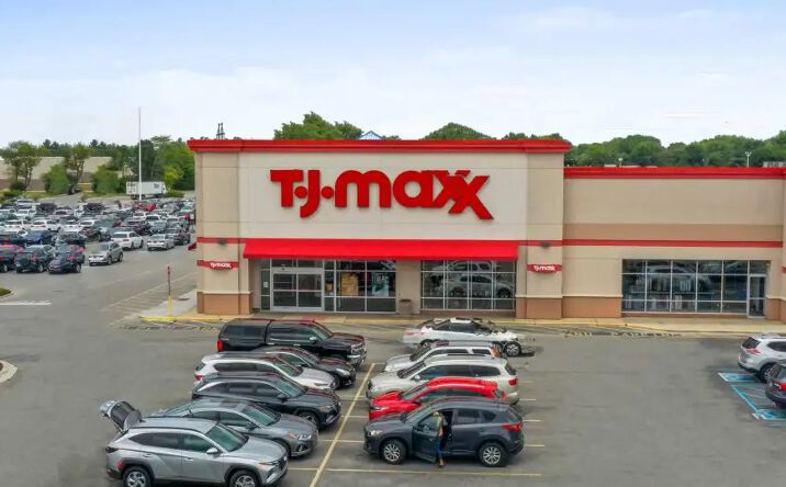 Pictures of Retail property located at 8811 Hardegan St, Indianapolis, IN 46227 for lease - image #1