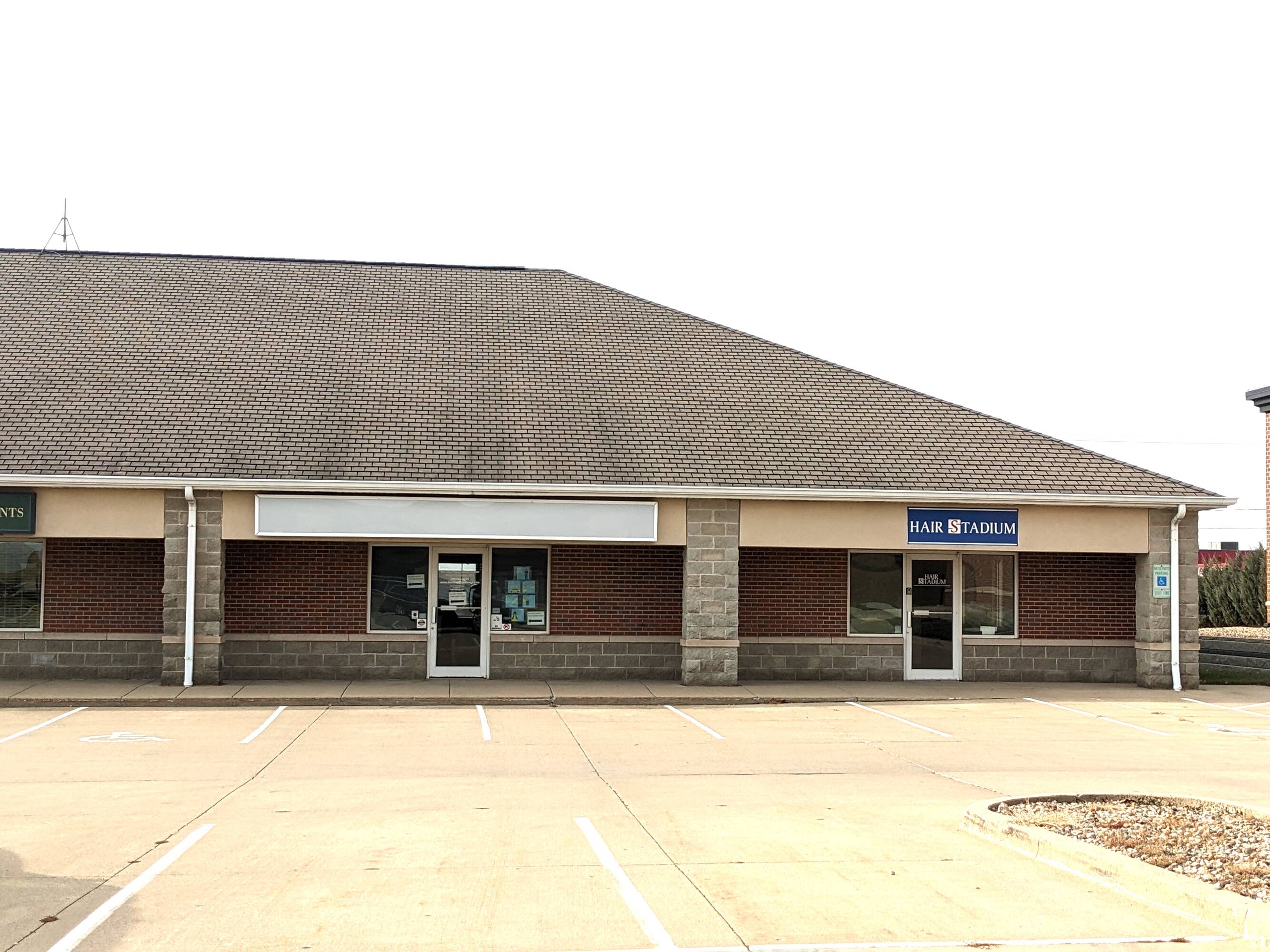 507 N Hershey Rd, Bloomington, IL 61704