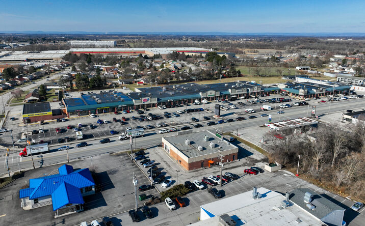 Pictures of Retail, Office, Restaurant property located at 1000 Carlisle St, Hanover, PA 17331 for lease - image #1