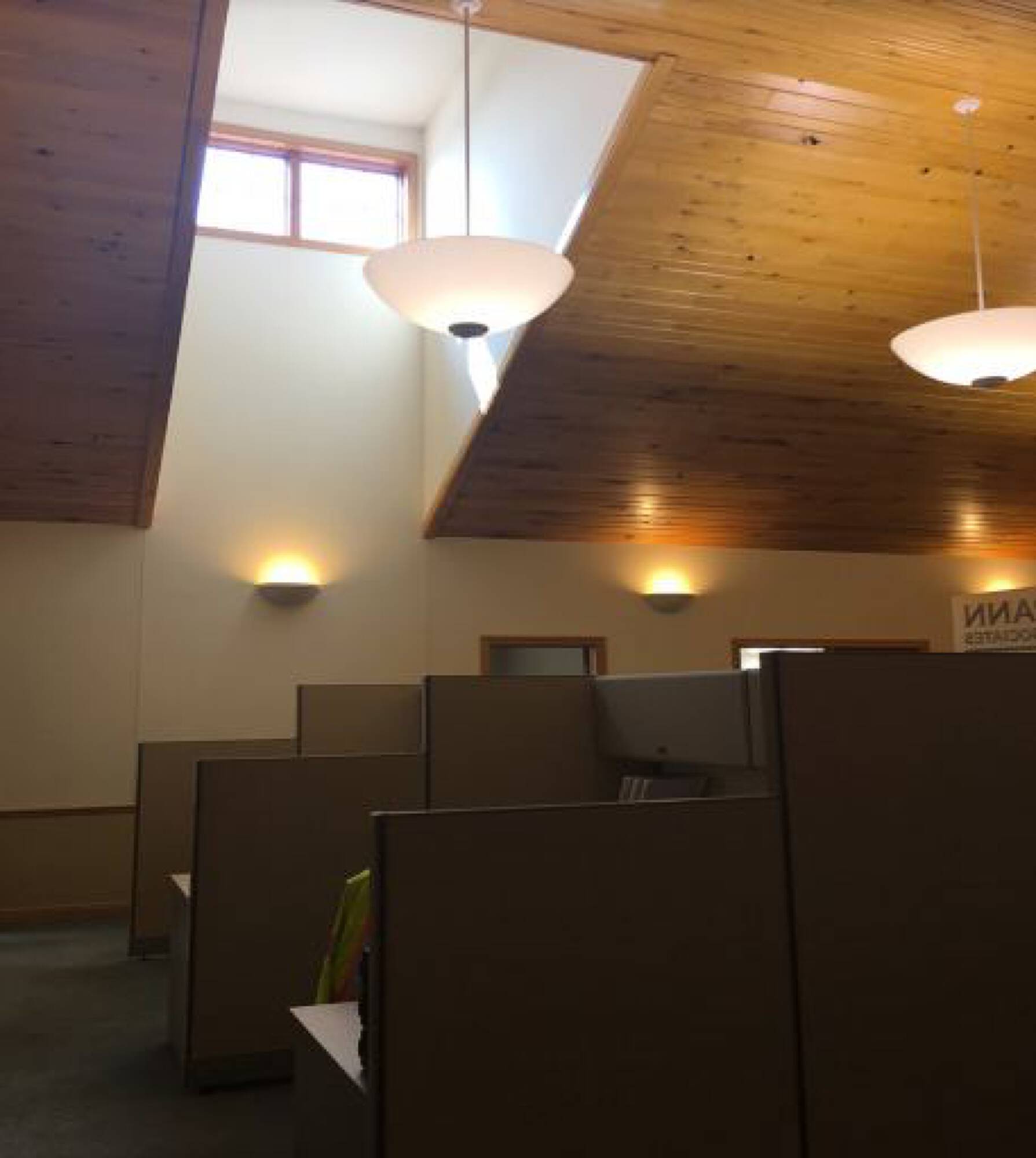 W175N11086 Stonewood Dr, Germantown, WI 53022