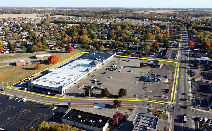 Pictures of Retail property located at 900 N Market St, Troy, OH 45373 for lease - image #1