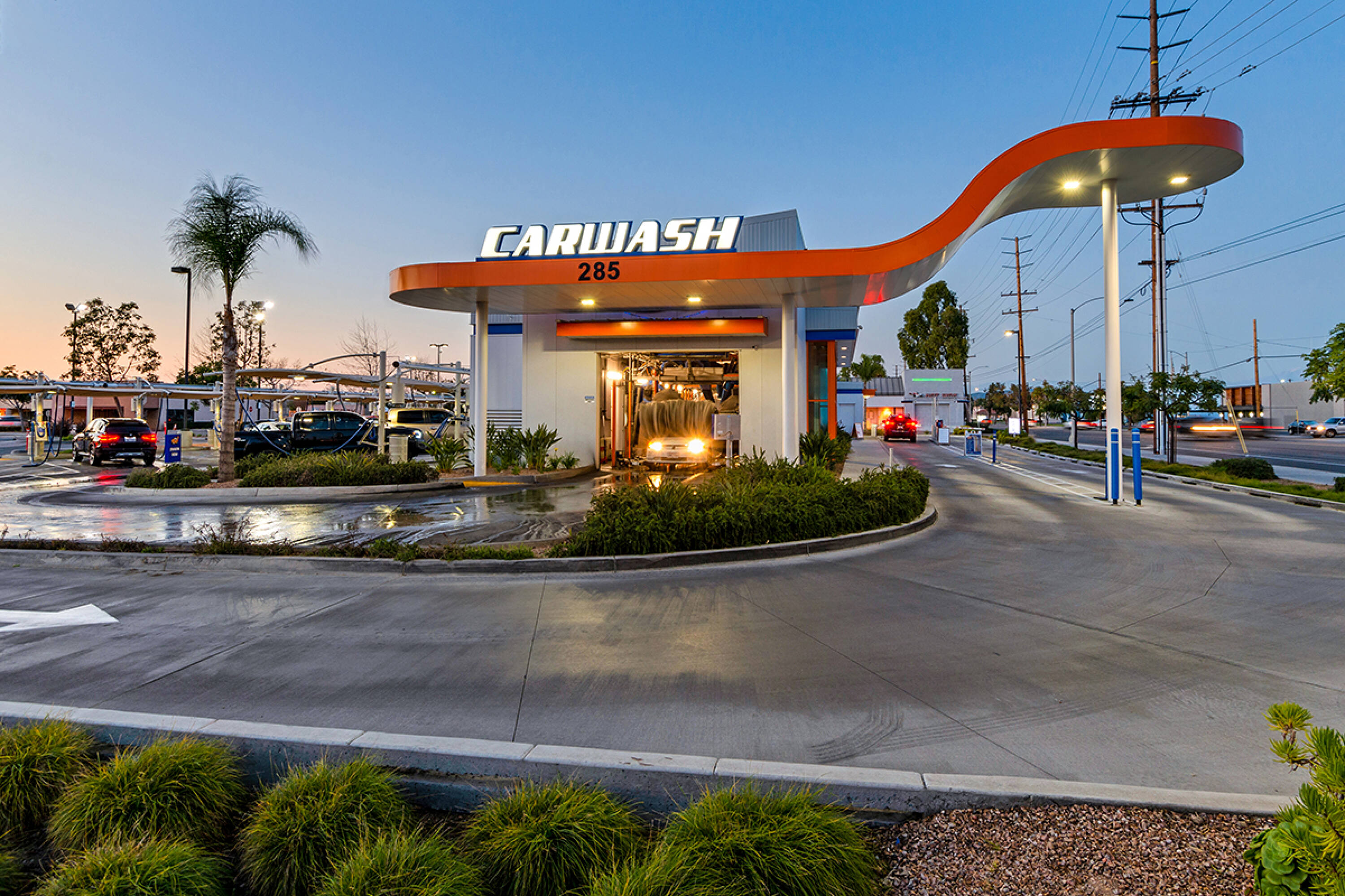 1100 S Harbor Blvd, Fullerton, CA 92832