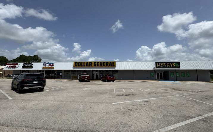 Pictures of Retail property located at 1404 Walnut St, Columbus, TX 78934 for lease - image #1