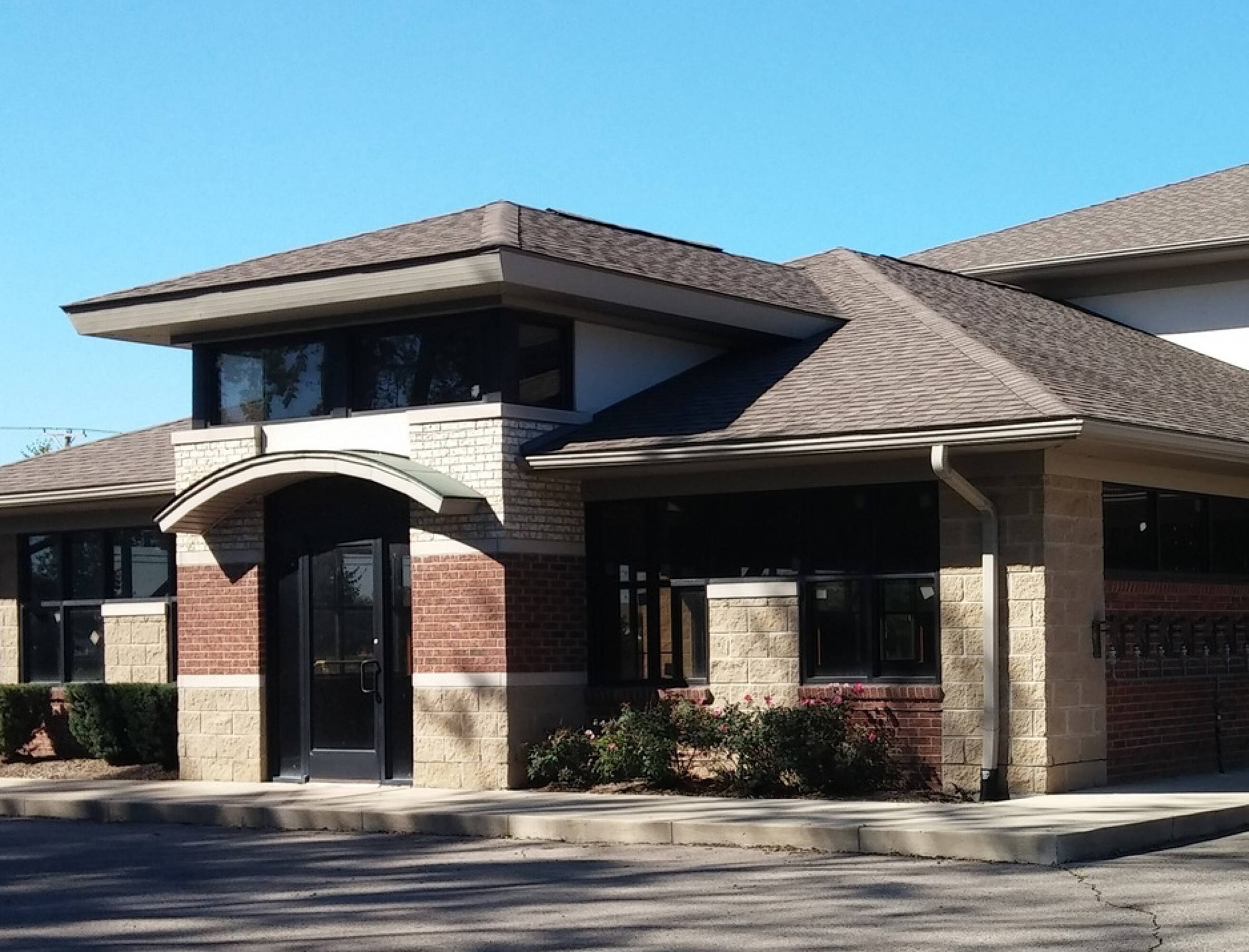 45200 Card Rd, MI 48044