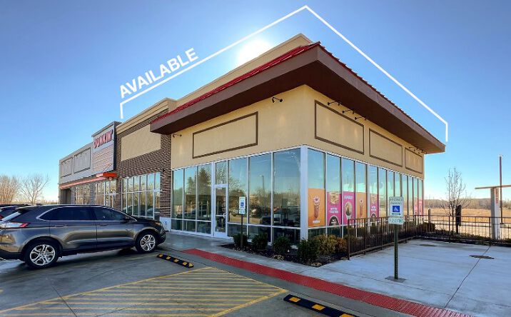 Pictures of Retail property located at 671 Weber Rd, Romeoville, IL 60446 for sales - image #1